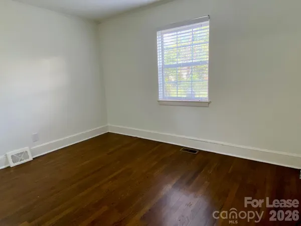 $3,100 | 1417 Cortland Road West, Charlotte, NC 28209