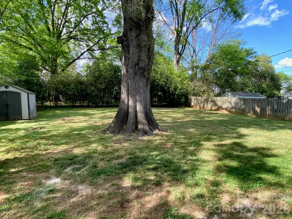 $3,100 | 1417 Cortland Road West, Charlotte, NC 28209