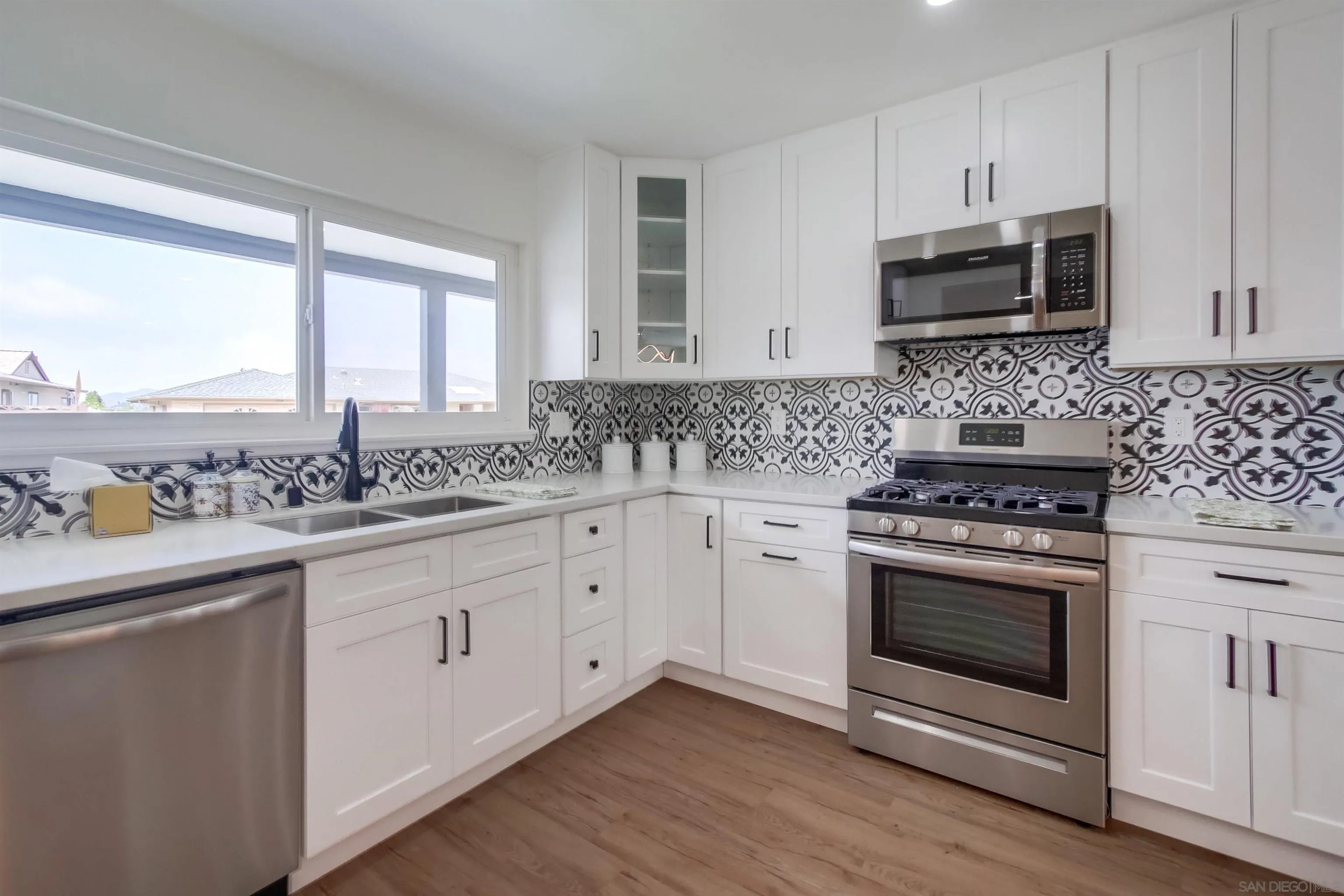 12203 Rios Road San Diego, CA 92128 - Photo 9 of 31 Gallery Image 9