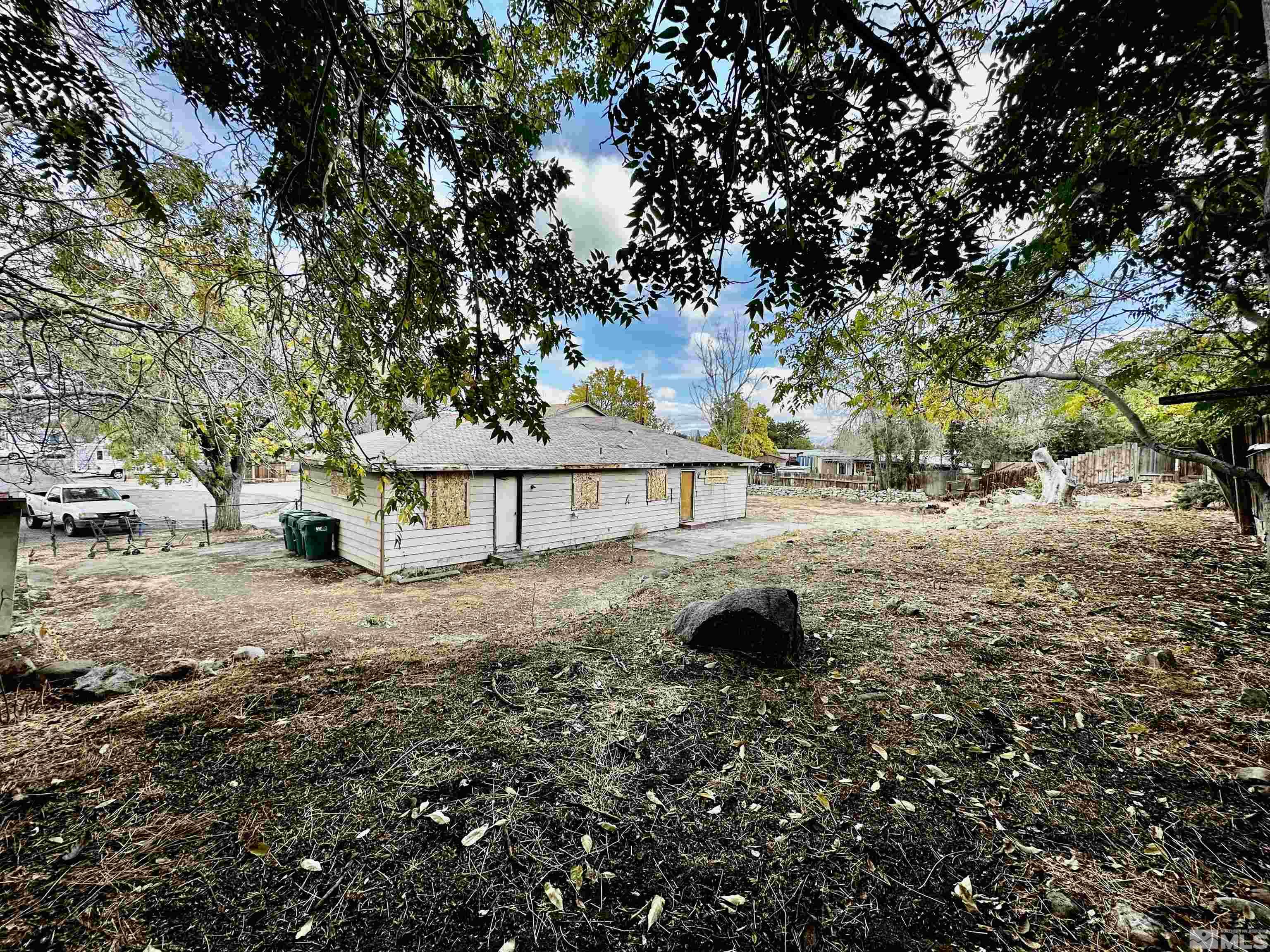 2525 Maxine Circle Sparks, NV 89431 - Photo 3 of 9 Photo 3