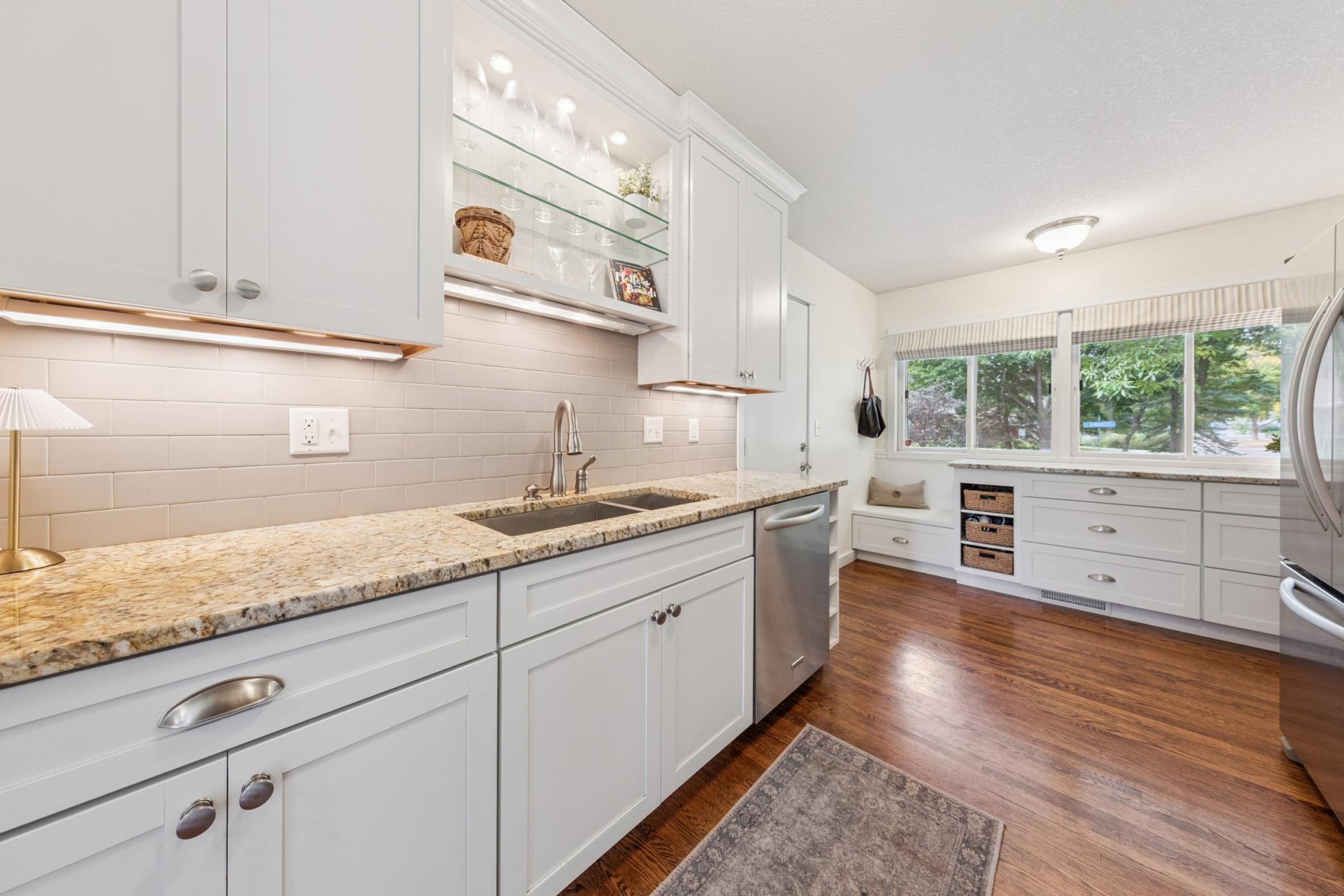5235 Kimberly Road Minnetonka, MN 55345 - Photo 9 of 37 Gallery Image 9