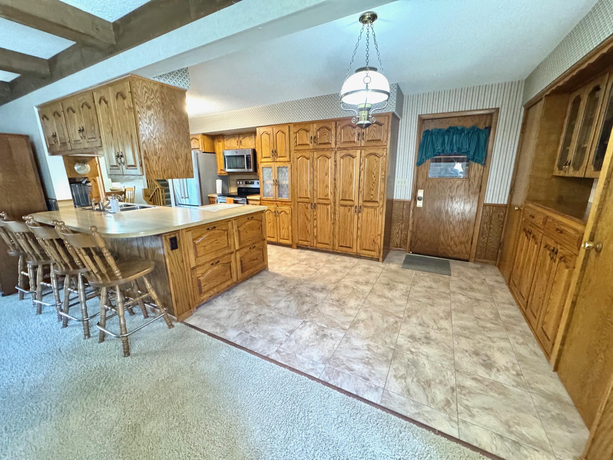 906 Birch Street Marshall, MN 56258 - Photo 8 of 30