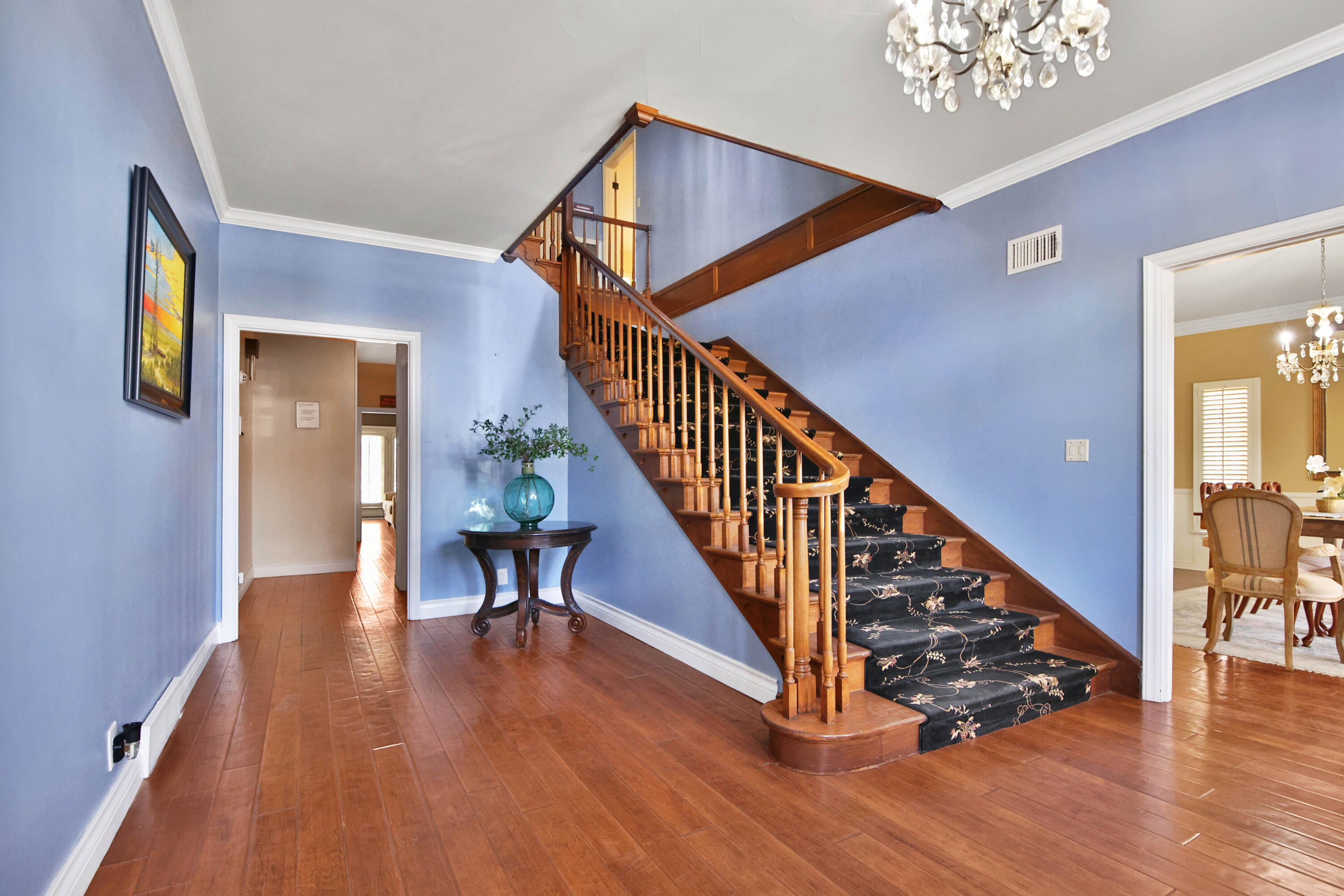 2901 19th Street Lubbock, TX 79410 - Photo 4 of 77 Beautiful Entry way