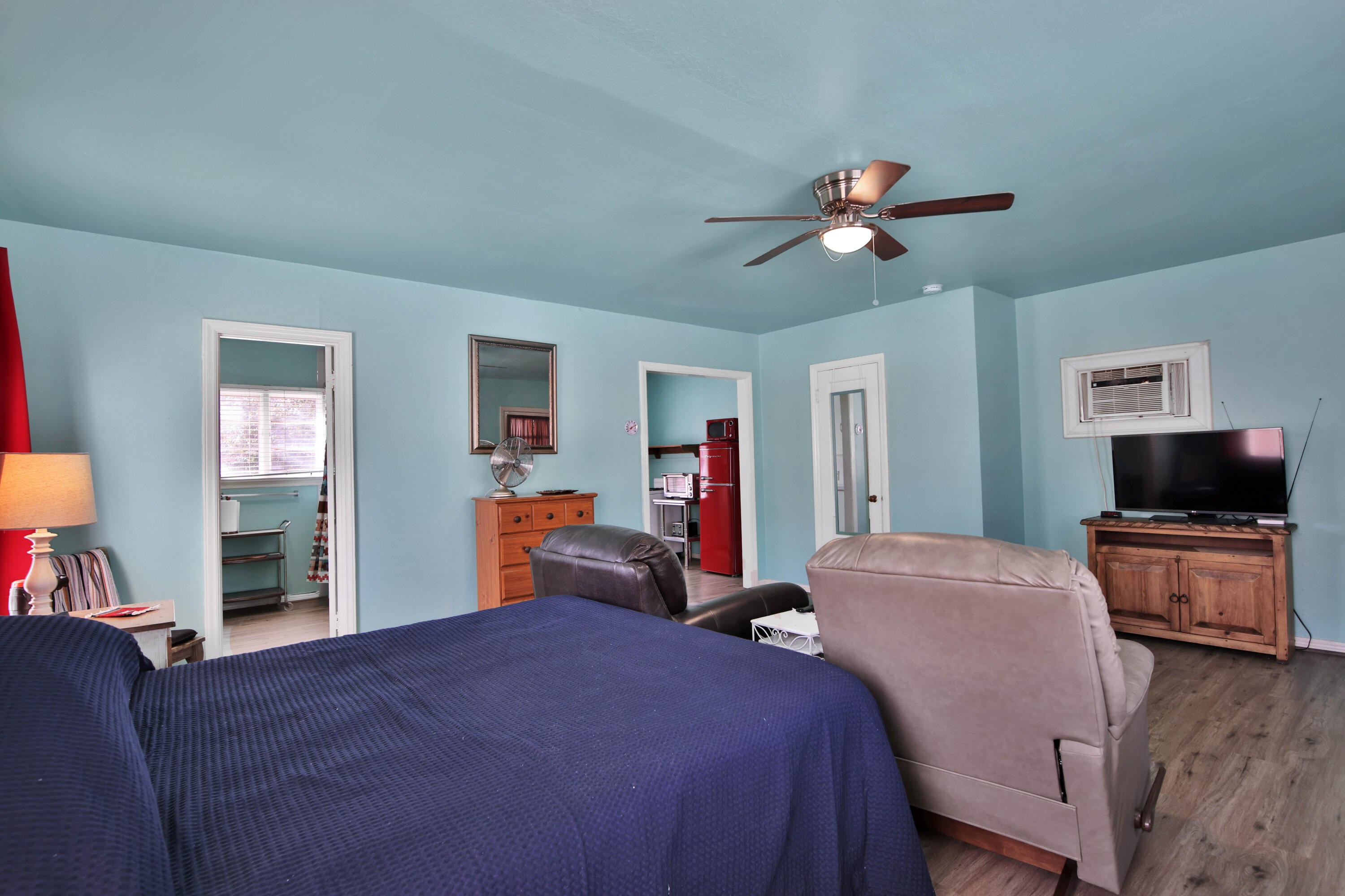 2901 19th Street Lubbock, TX 79410 - Photo 58 of 77 Guest House Living