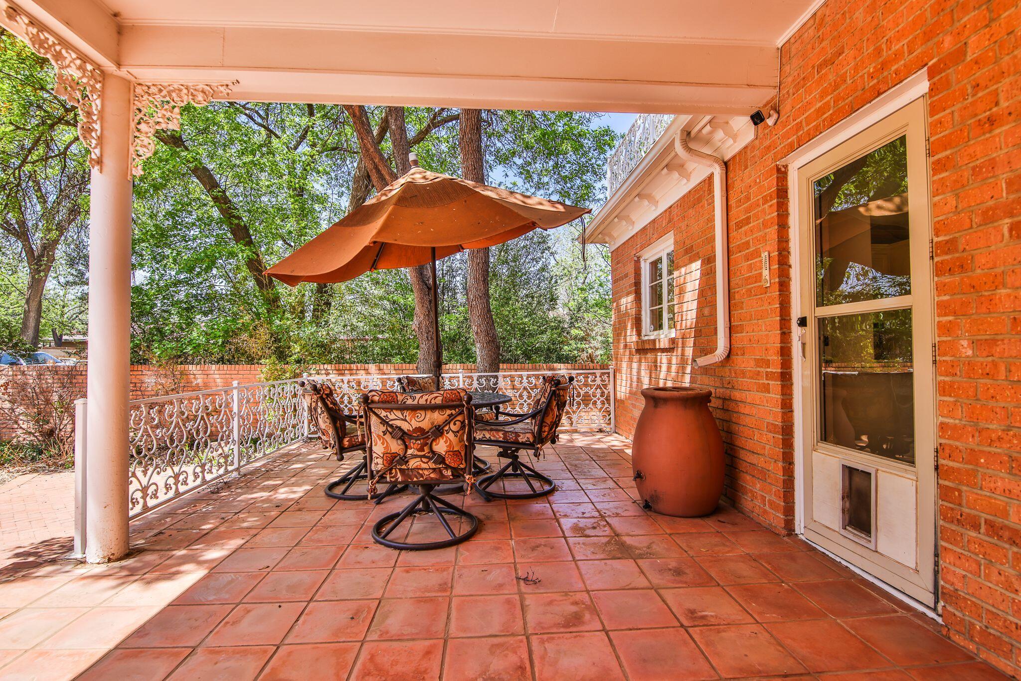 2901 19th Street Lubbock, TX 79410 - Photo 70 of 77 Back Patio