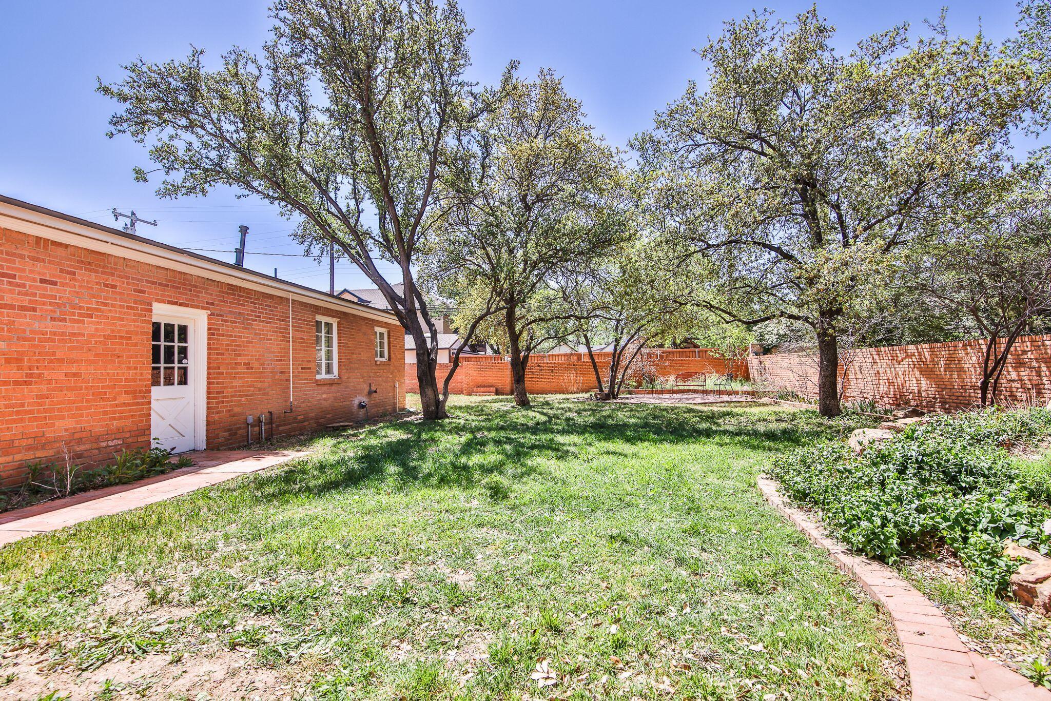 2901 19th Street Lubbock, TX 79410 - Photo 75 of 77 Backyard