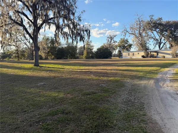 $279,999 | 20638 Southwest 38th Avenue, Newberry, FL 32669