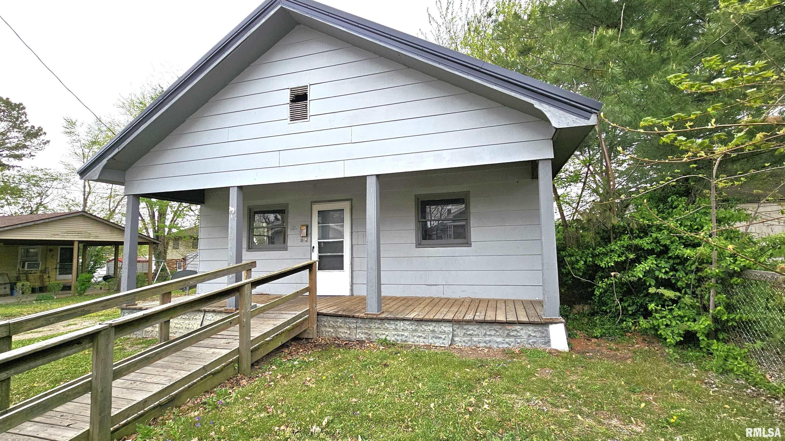 202 South Liberty Street Marion, IL 62959 - Photo 4 of 17