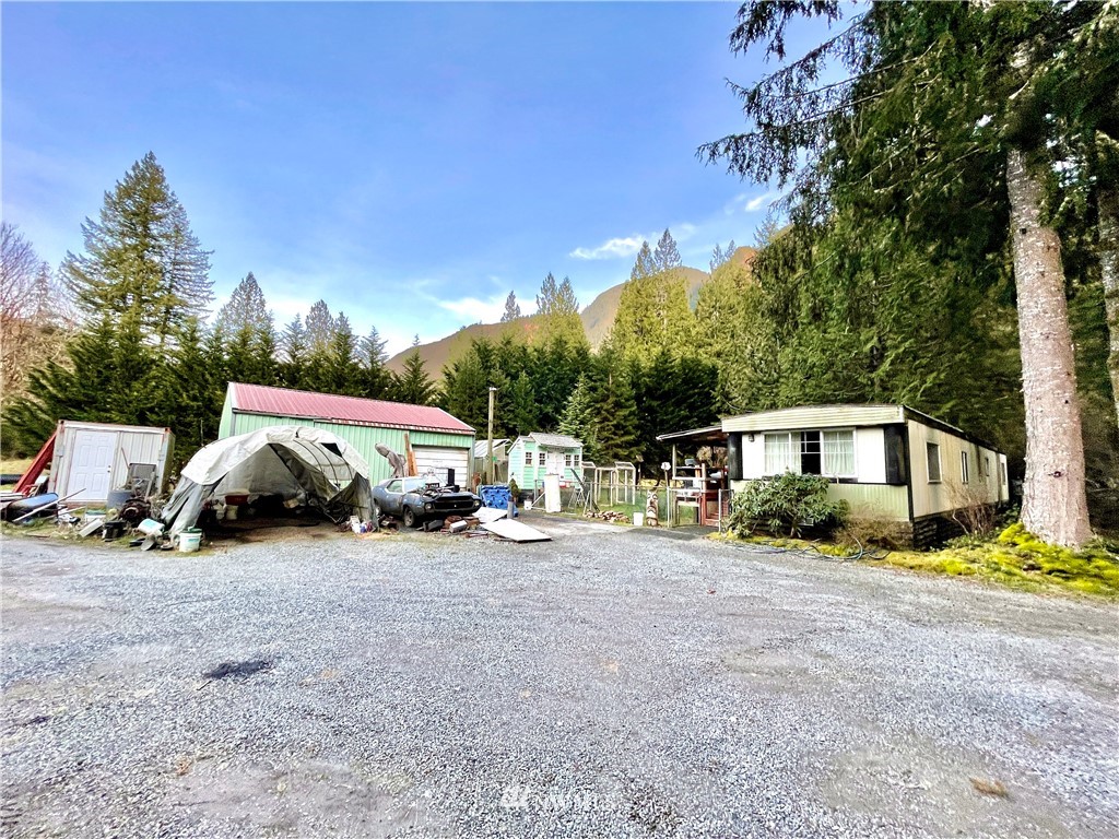 44340 Southeast Ernies Grove Road Snoqualmie, WA 98065 - Photo 4 of 7