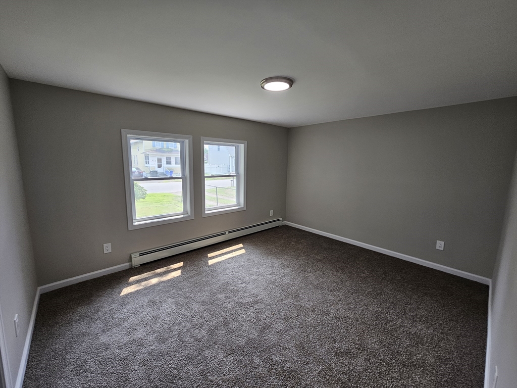 68 Fargo Street Springfield, MA 01119 - Photo 9 of 12