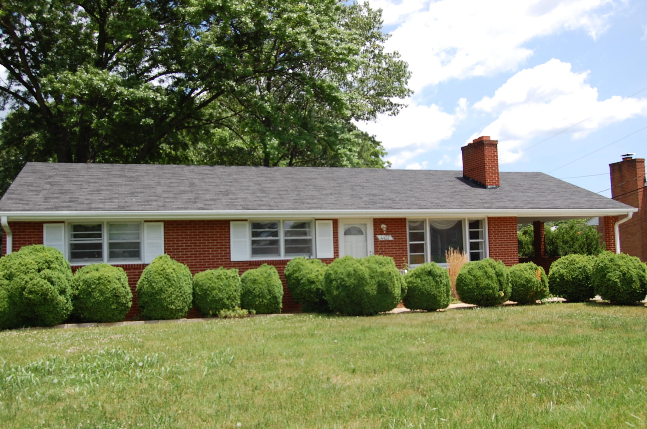 4437 Florist Road Roanoke, VA 24012 - Photo 1 of 14 Florist