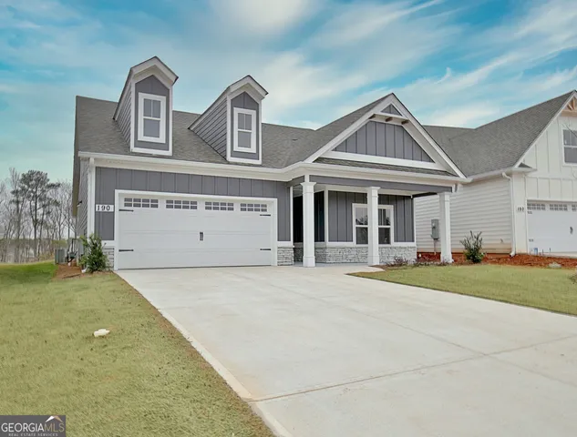 $3,200 | 190 Redhaven Drive, Senoia, GA 30276