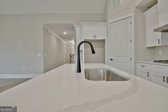 $3,200 | 190 Redhaven Drive, Senoia, GA 30276