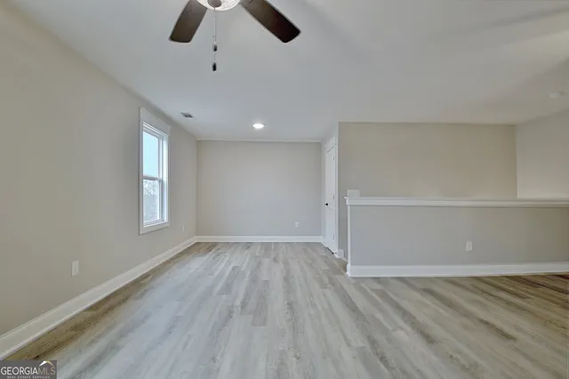 $3,200 | 190 Redhaven Drive, Senoia, GA 30276