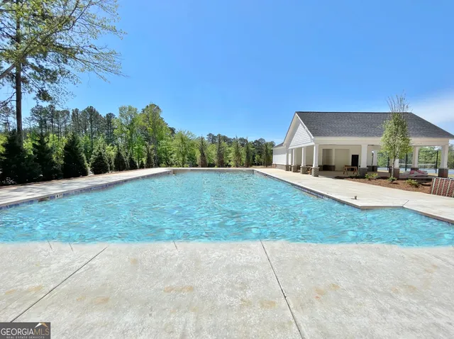 $3,200 | 190 Redhaven Drive, Senoia, GA 30276