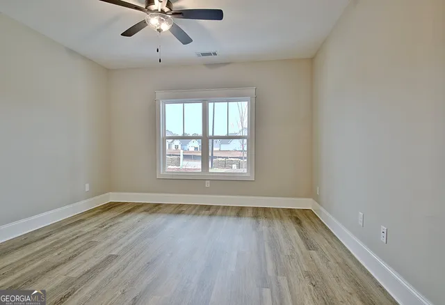 $3,200 | 190 Redhaven Drive, Senoia, GA 30276