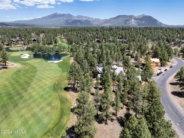 $1,100,000 | 3948 South Clubhouse Circle, Flagstaff, AZ 86005