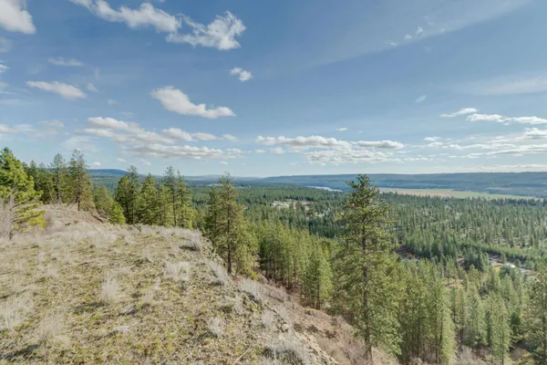 $150,000 | Nine Mile Falls, Nine Mile Falls, WA 99026