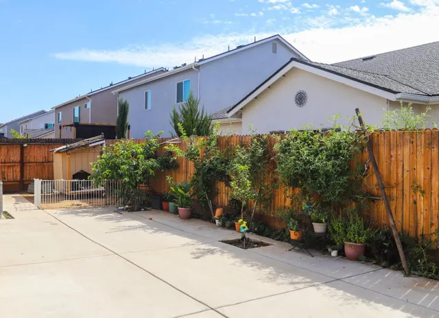 $469,000 | 7099 West Whitman Avenue, Fresno, CA 93723