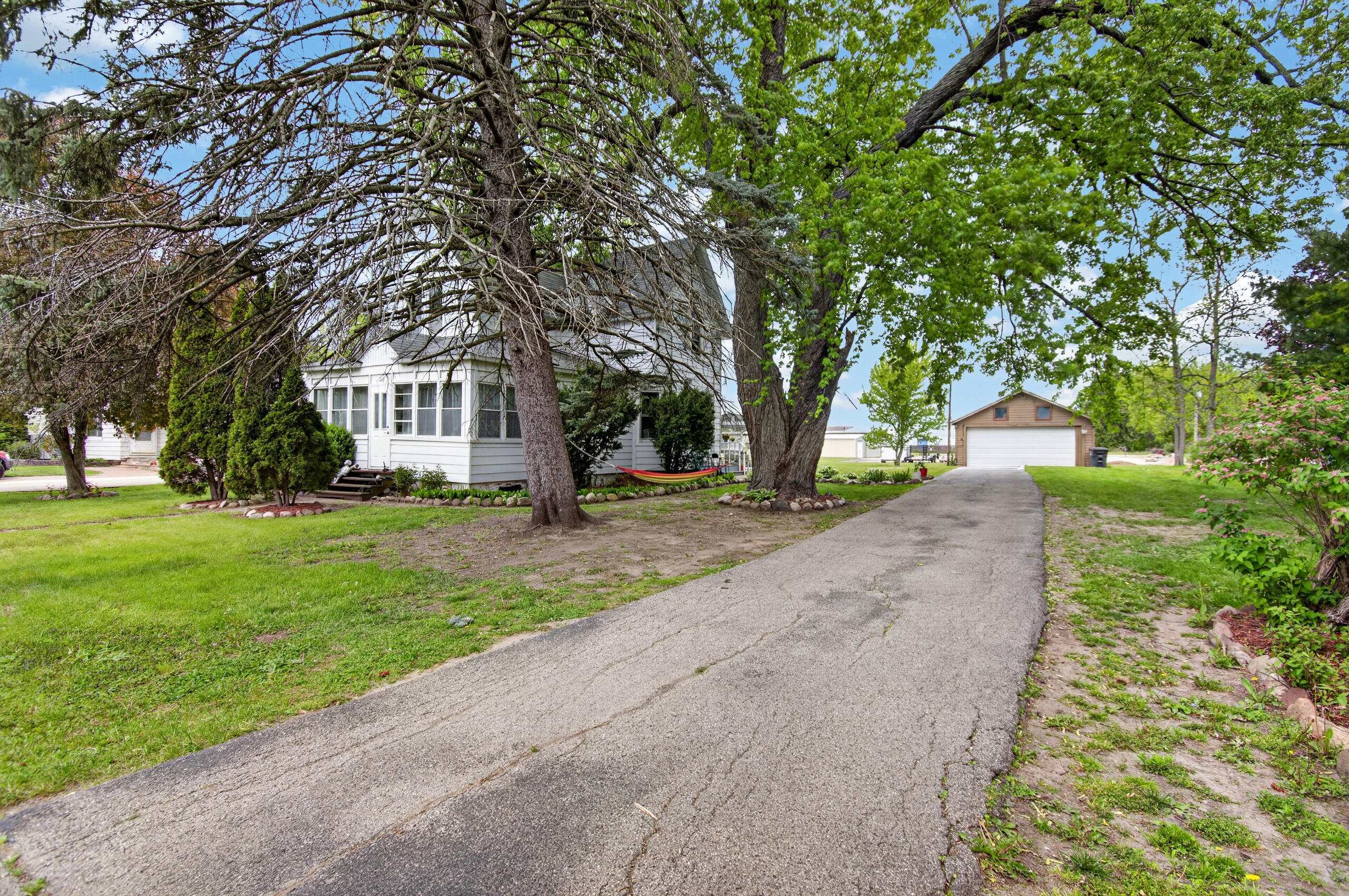 224 Howard Street Walworth, WI 53184 - Photo 3 of 24 DSC_3959