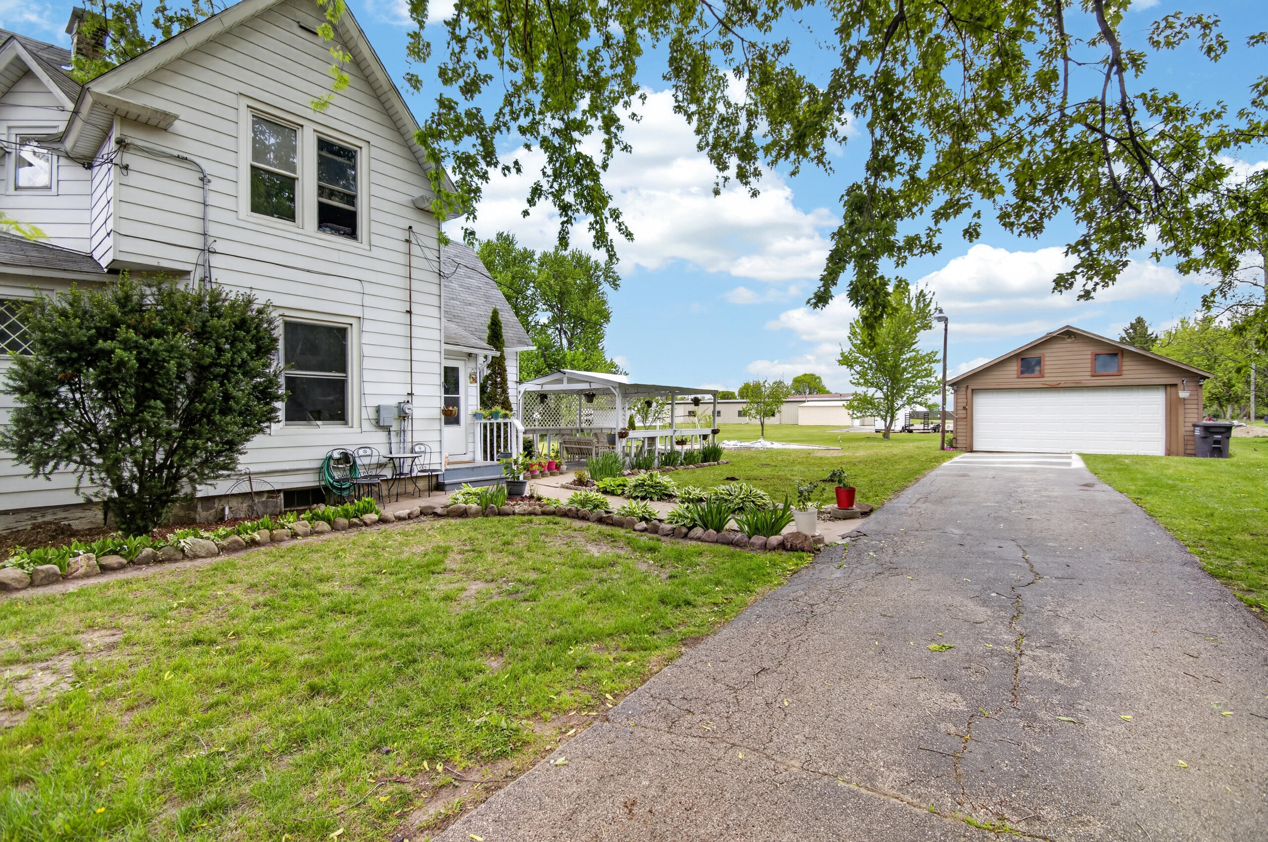224 Howard Street Walworth, WI 53184 - Photo 4 of 24 DSC_3968