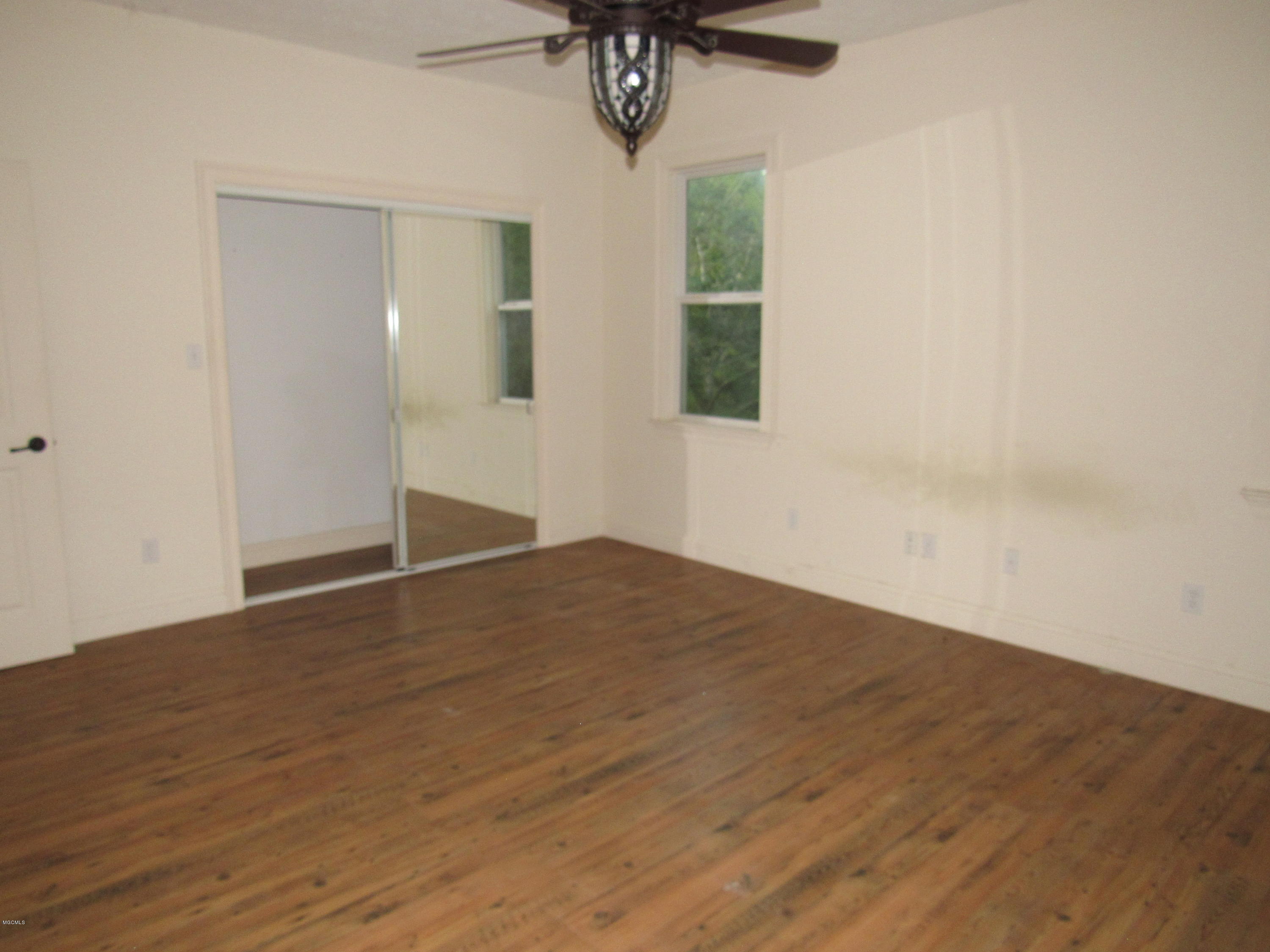 374 Inside Road Picayune, MS 39466 - Photo 17 of 40 DOWNSTAIRS MASTER BEDROOM VIEW 1