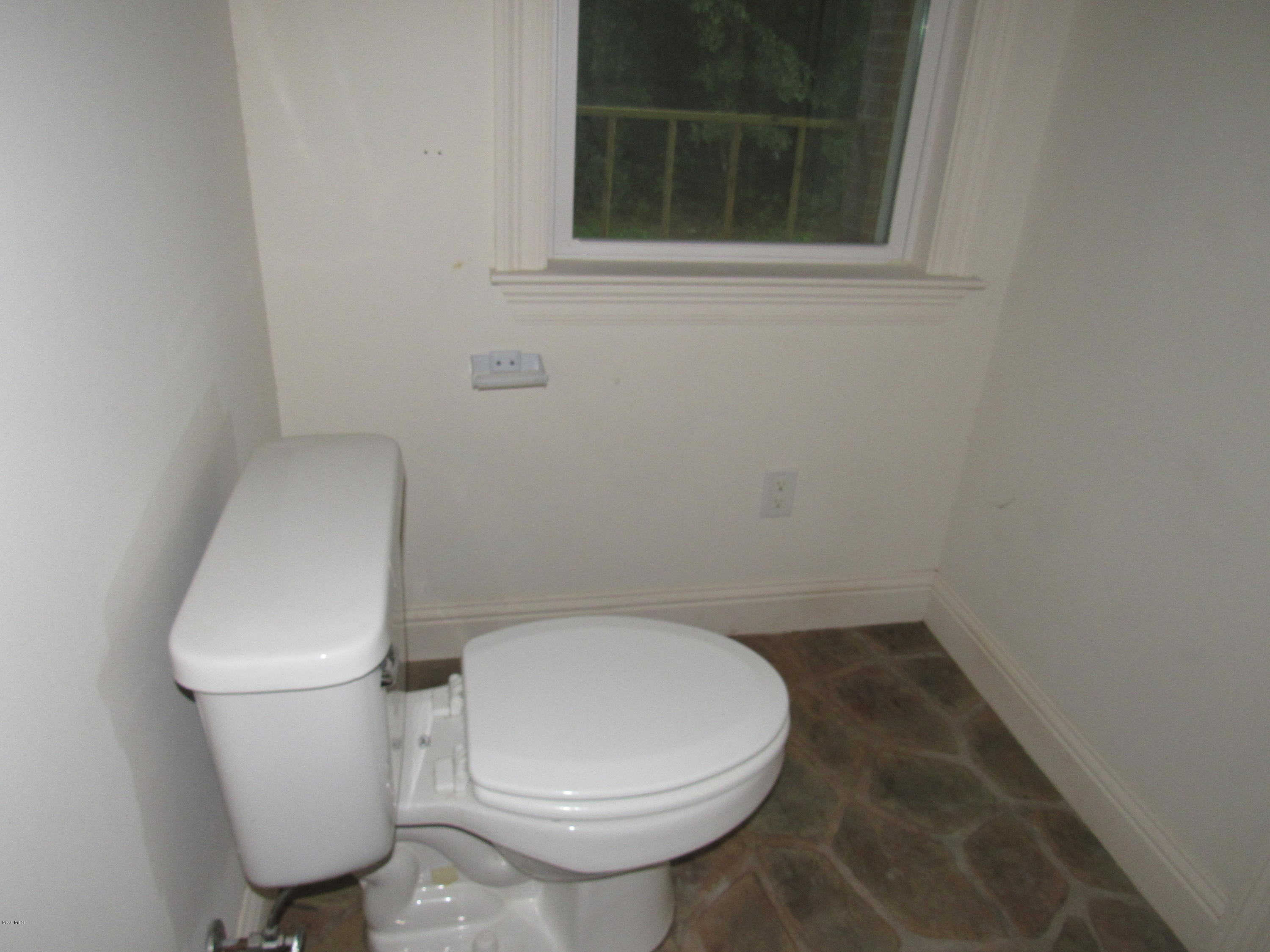 374 Inside Road Picayune, MS 39466 - Photo 9 of 40 HALF BATH AT ENTRANCE VIEW 2
