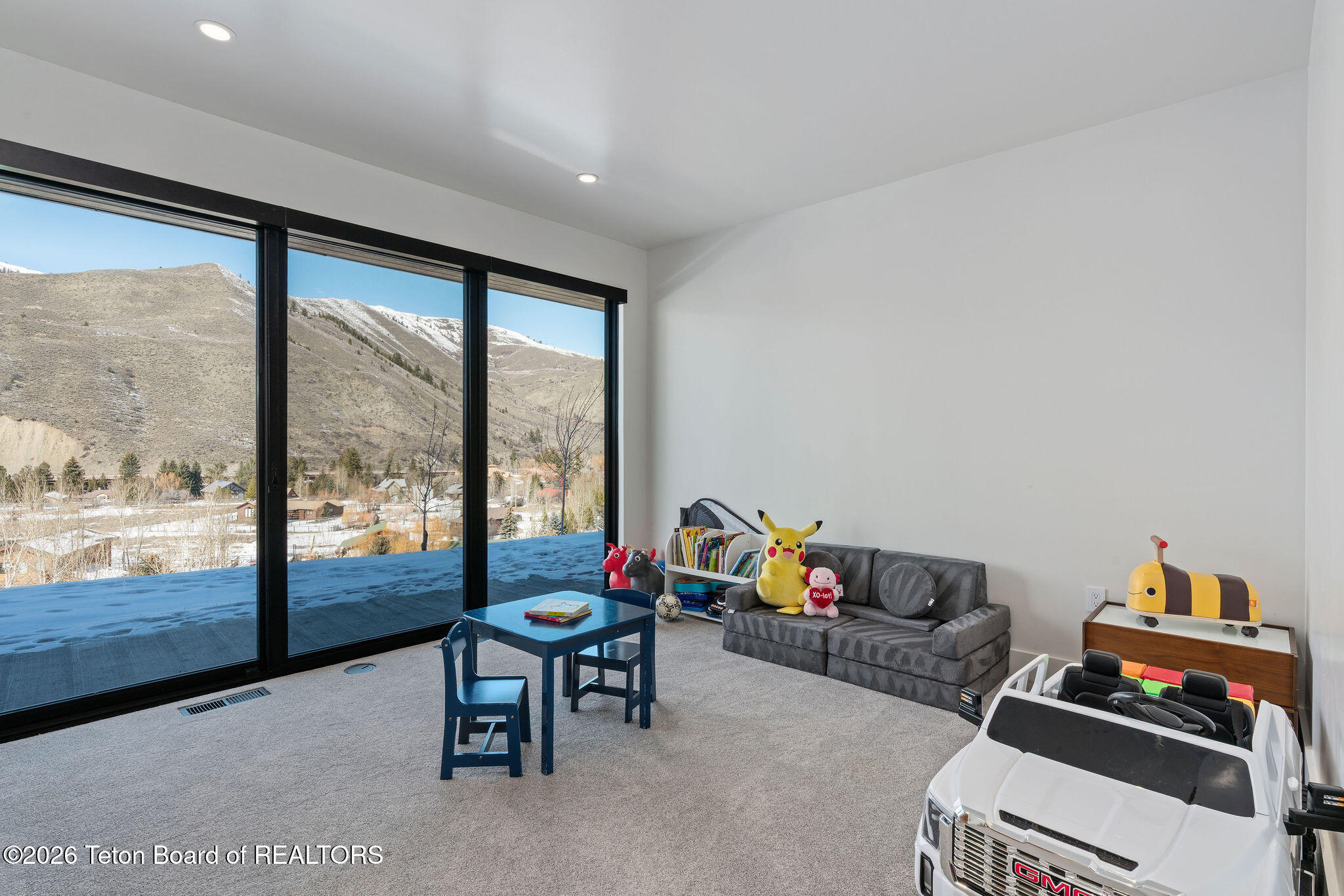 11330 Hoback Junction South Road Jackson, WY 83001 - Photo 29 of 57 Main level suite