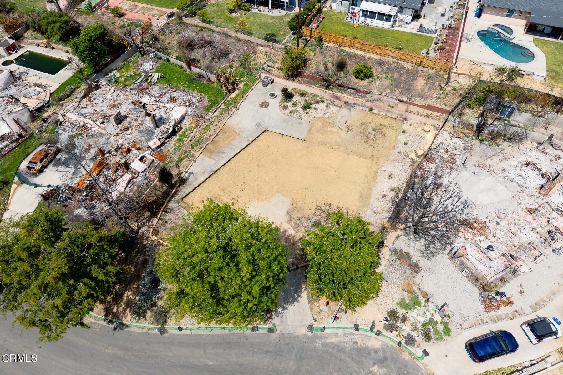 411 Alta Pine Drive Altadena, CA 91001 - Photo 13 of 23 a view of outside space