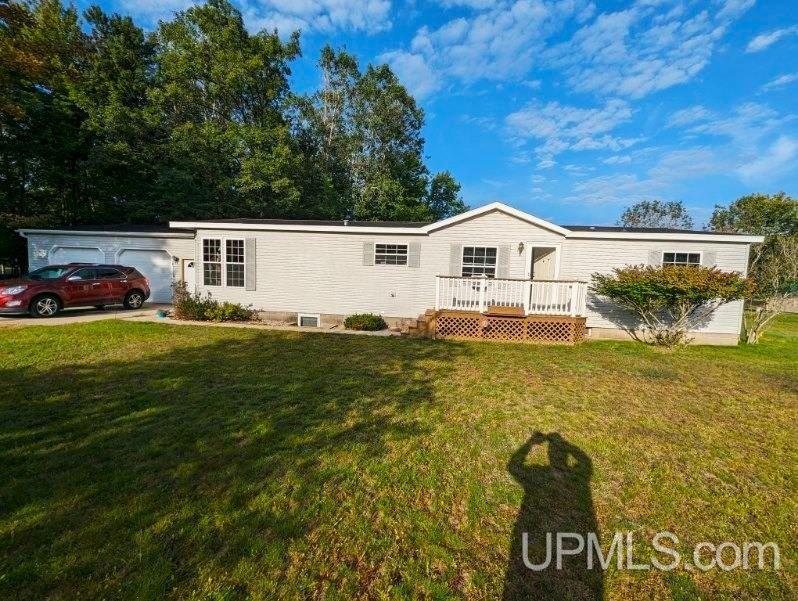50 Tipperary Road Gladstone, MI 49837 - Photo 1 of 10 Gallery Image 1