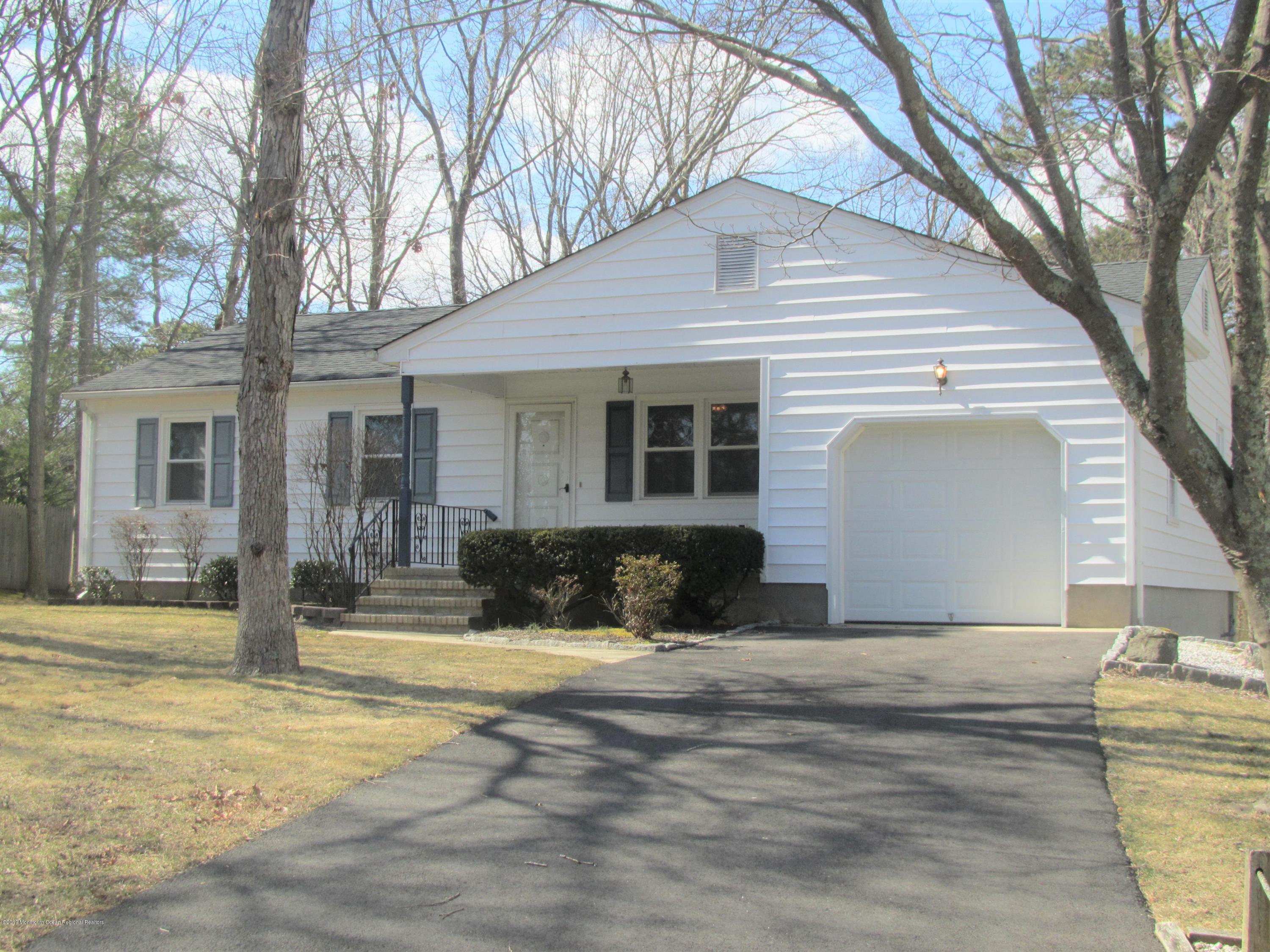 30 Davos Road Brick, NJ 08724 - Photo 1 of 17 IMG_3779 (2)