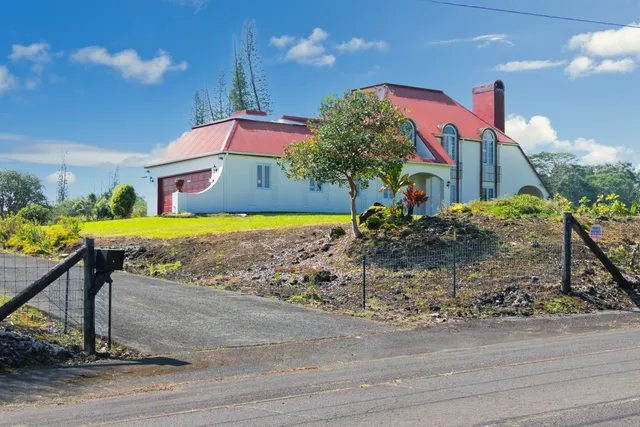 $1,100,000 | 2001 Ainaola Place, Hilo, HI 96720