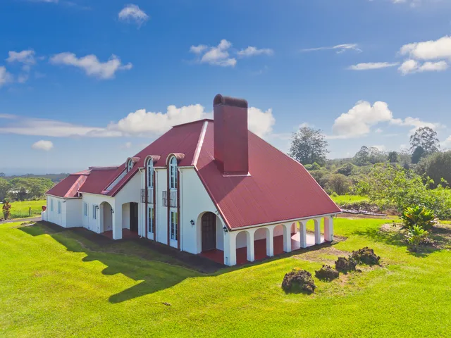 $1,100,000 | 2001 Ainaola Place, Hilo, HI 96720