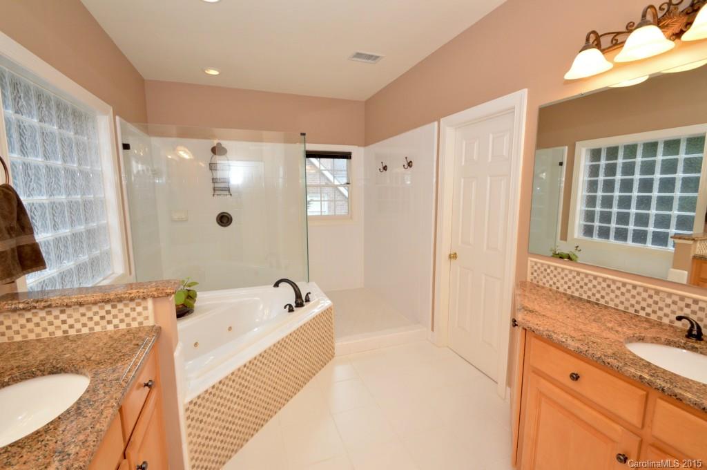 125 Sardis Pointe Road Matthews, NC 28105 - Photo 16 of 24 Gallery Image 16