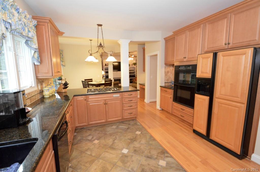 125 Sardis Pointe Road Matthews, NC 28105 - Photo 10 of 24 Gallery Image 10