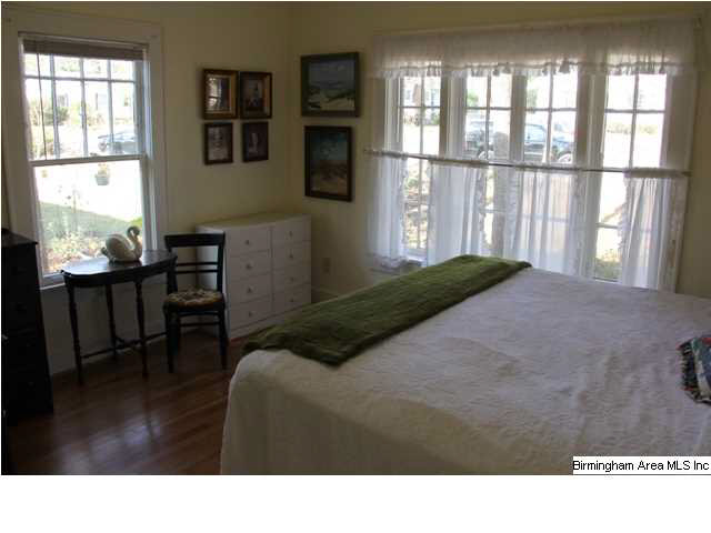 1411 Sutherland Place Birmingham, AL 35209 - Photo 11 of 15