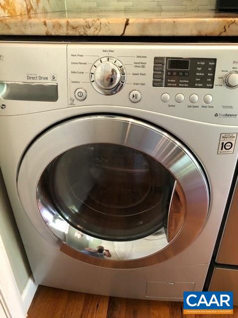 4601 South Blue Ridge Turnpike South Rochelle, VA 22738 - Photo 19 of 20 a close view of washer and dryer