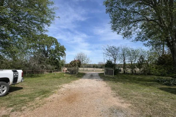 $4,972,000 | 13671 County Road 2143, Kemp, TX 75143