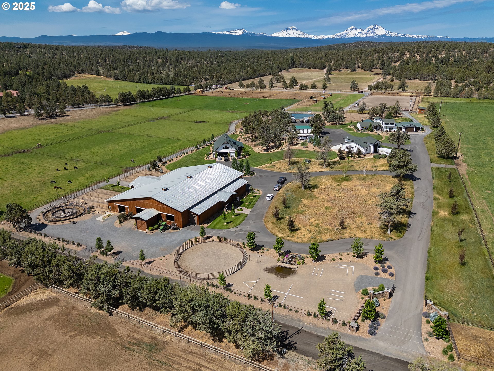 66505 Gerking Market Road Bend, OR 97703 - Photo 2 of 48