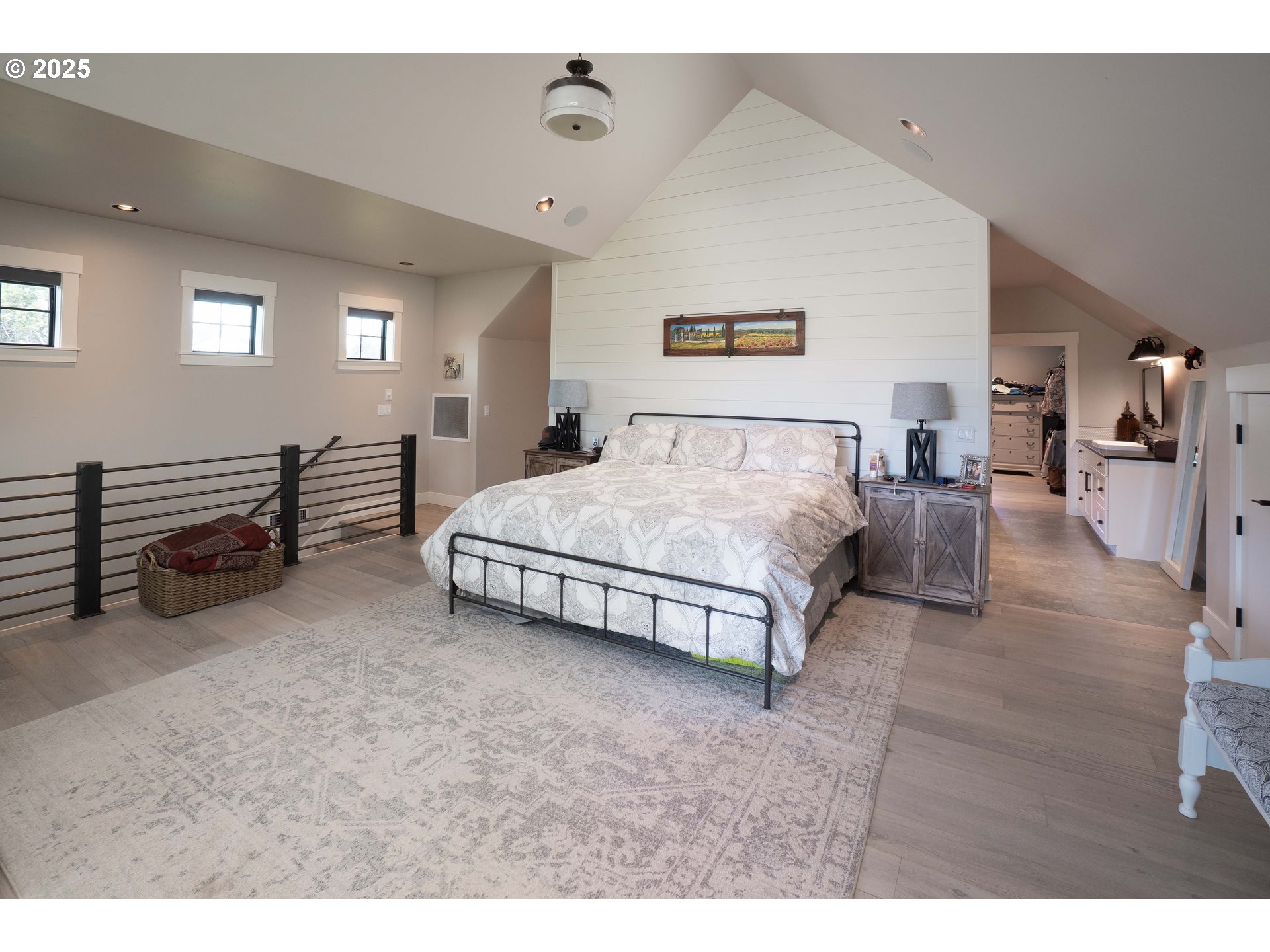 66505 Gerking Market Road Bend, OR 97703 - Photo 33 of 48 RV Garage