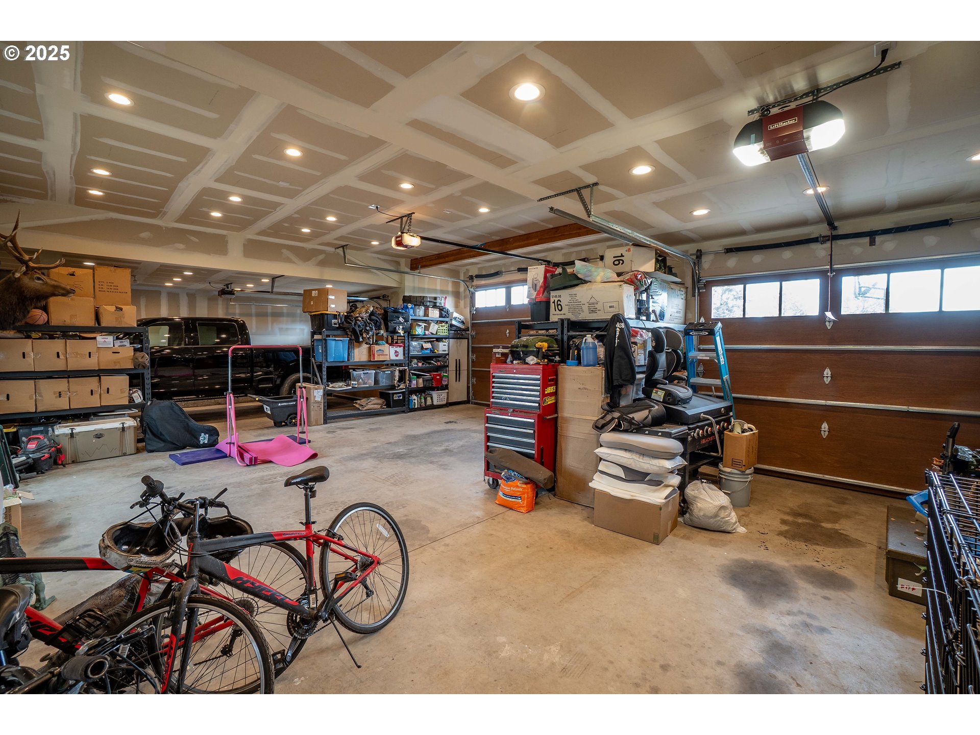 66505 Gerking Market Road Bend, OR 97703 - Photo 35 of 48