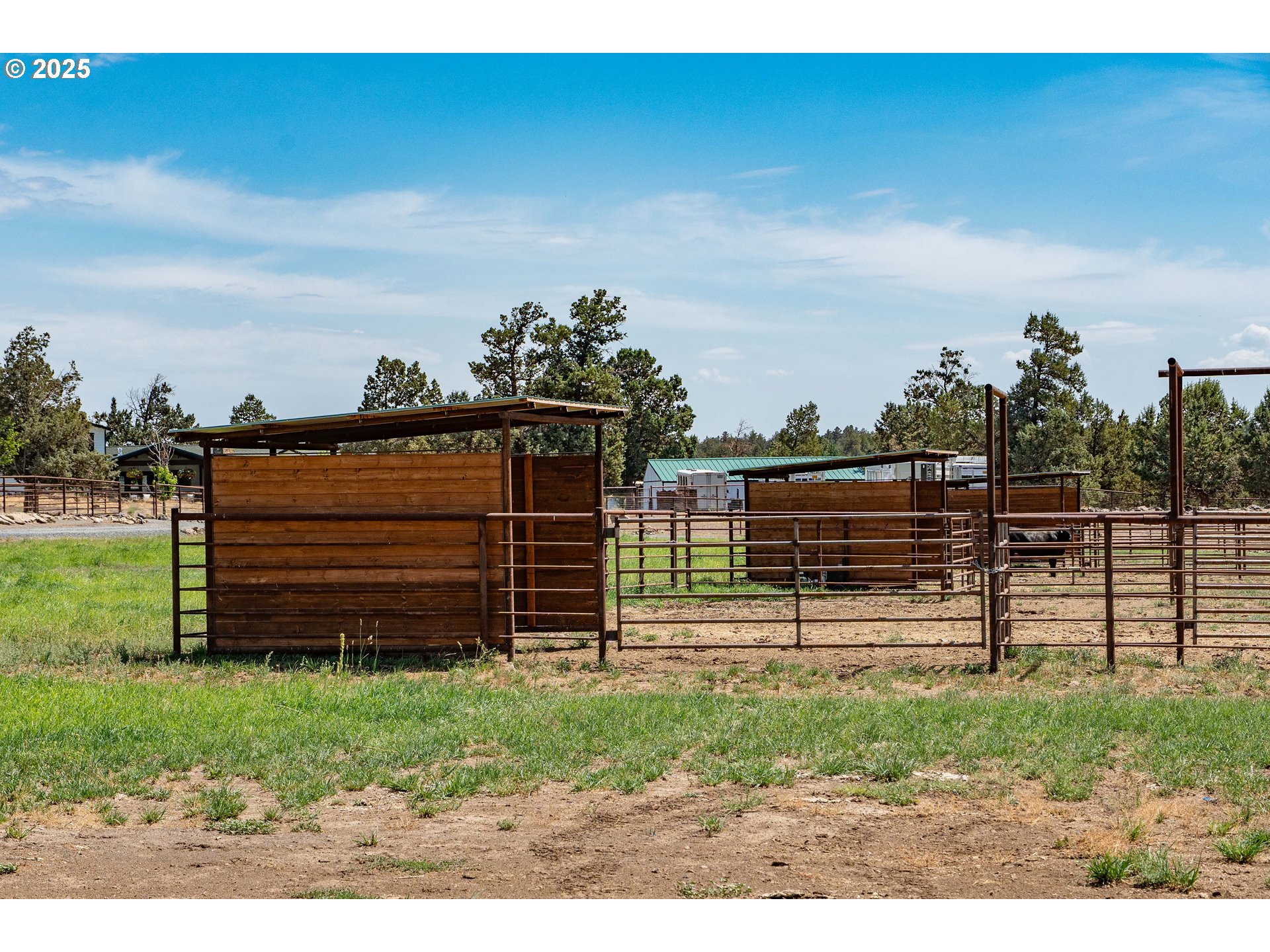66505 Gerking Market Road Bend, OR 97703 - Photo 39 of 48