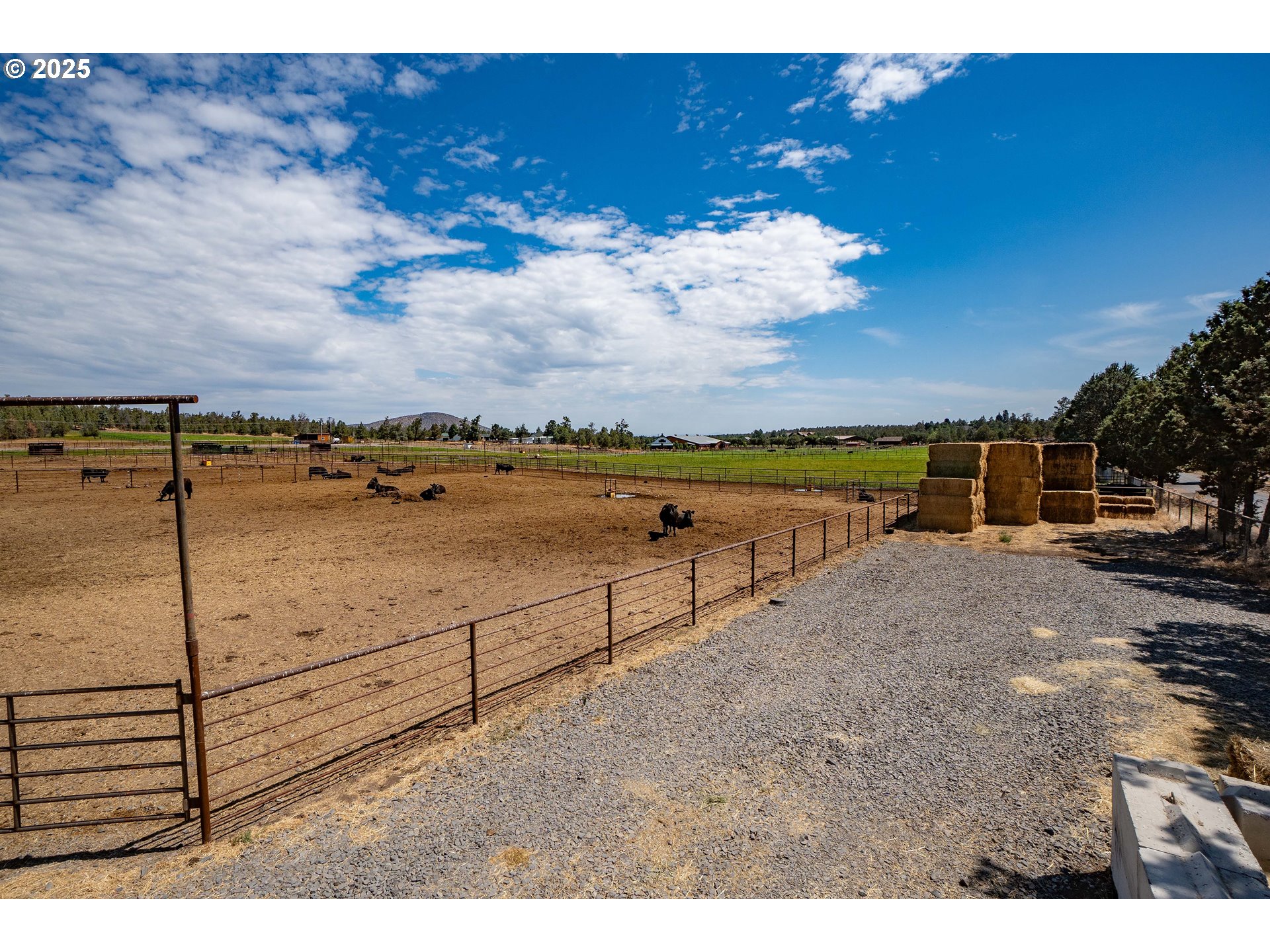 66505 Gerking Market Road Bend, OR 97703 - Photo 40 of 48