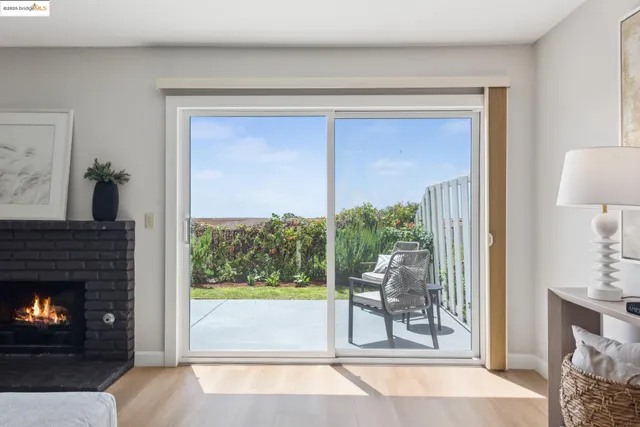 $825,000 | 93 Thousand Oaks Street, Oakland, CA 94605