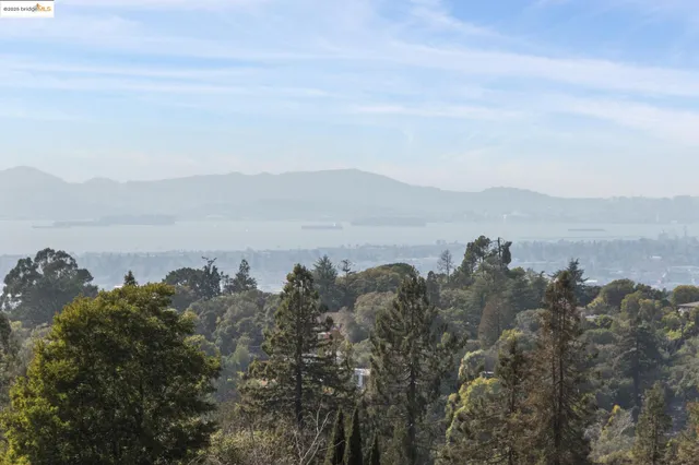 $825,000 | 93 Thousand Oaks Street, Oakland, CA 94605