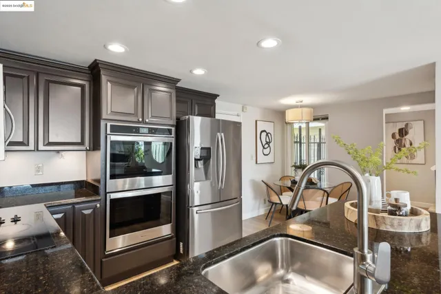 $825,000 | 93 Thousand Oaks Street, Oakland, CA 94605