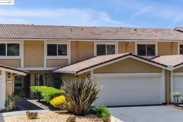 $825,000 | 93 Thousand Oaks Street, Oakland, CA 94605