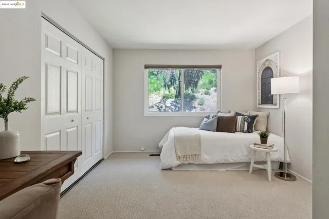 $825,000 | 93 Thousand Oaks Street, Oakland, CA 94605