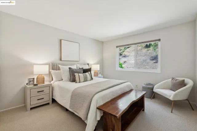 $825,000 | 93 Thousand Oaks Street, Oakland, CA 94605