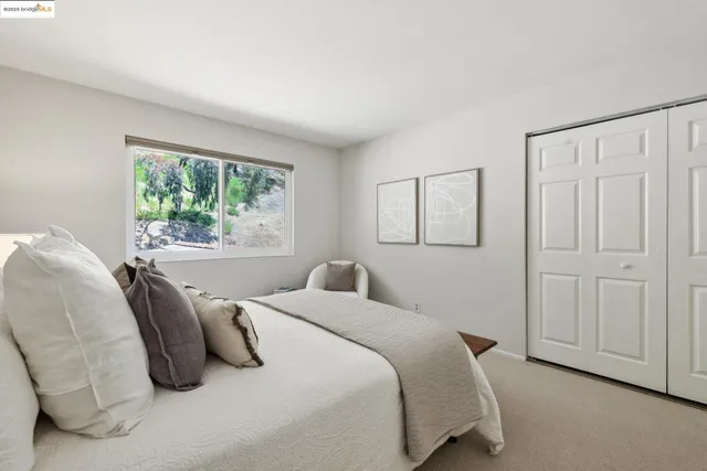 $825,000 | 93 Thousand Oaks Street, Oakland, CA 94605